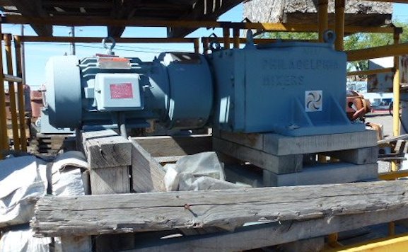 UNUSED PHILADELPHIA Mixer Agitator for 10' dia x 12' H Slurry Tank, Size/Type 3853M, Impeller Type 4CBT90 with 5 HP motor
